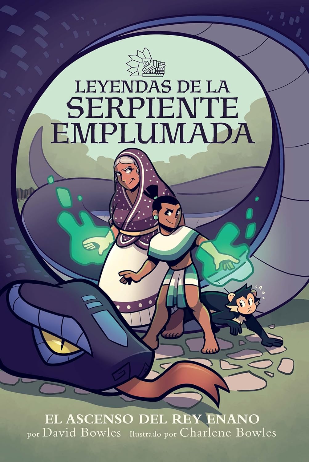 Cover of El Ascenso del Rey Enano, a novela gráfica based on leyendas mesoamericanas. It shows a woman, man, and child in front of a large snake with glowing green eyes near a cave entrance featuring luminous green elements. Includes authors and illustrators names.